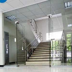 Γυάλινες μπροστινές πόρτες