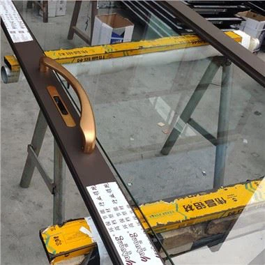 Σκούρο καφέ παράθυρα αλουμινίου